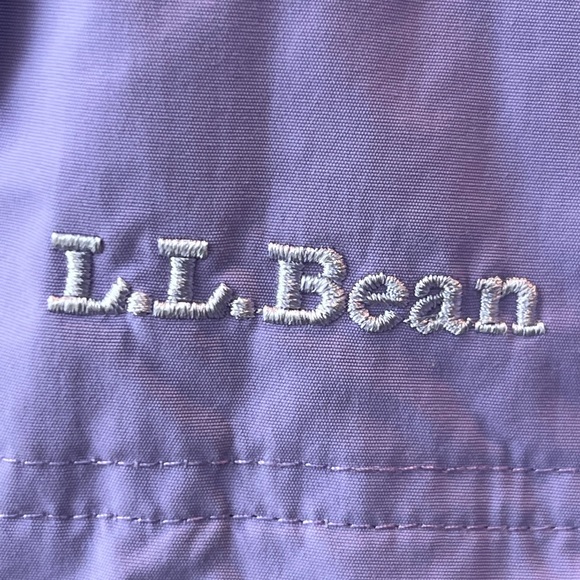 Vintage L.L. Bean Winter Jacket w/ a Hood & Pockets; in Excellent Condition! - Picture 2 of 11